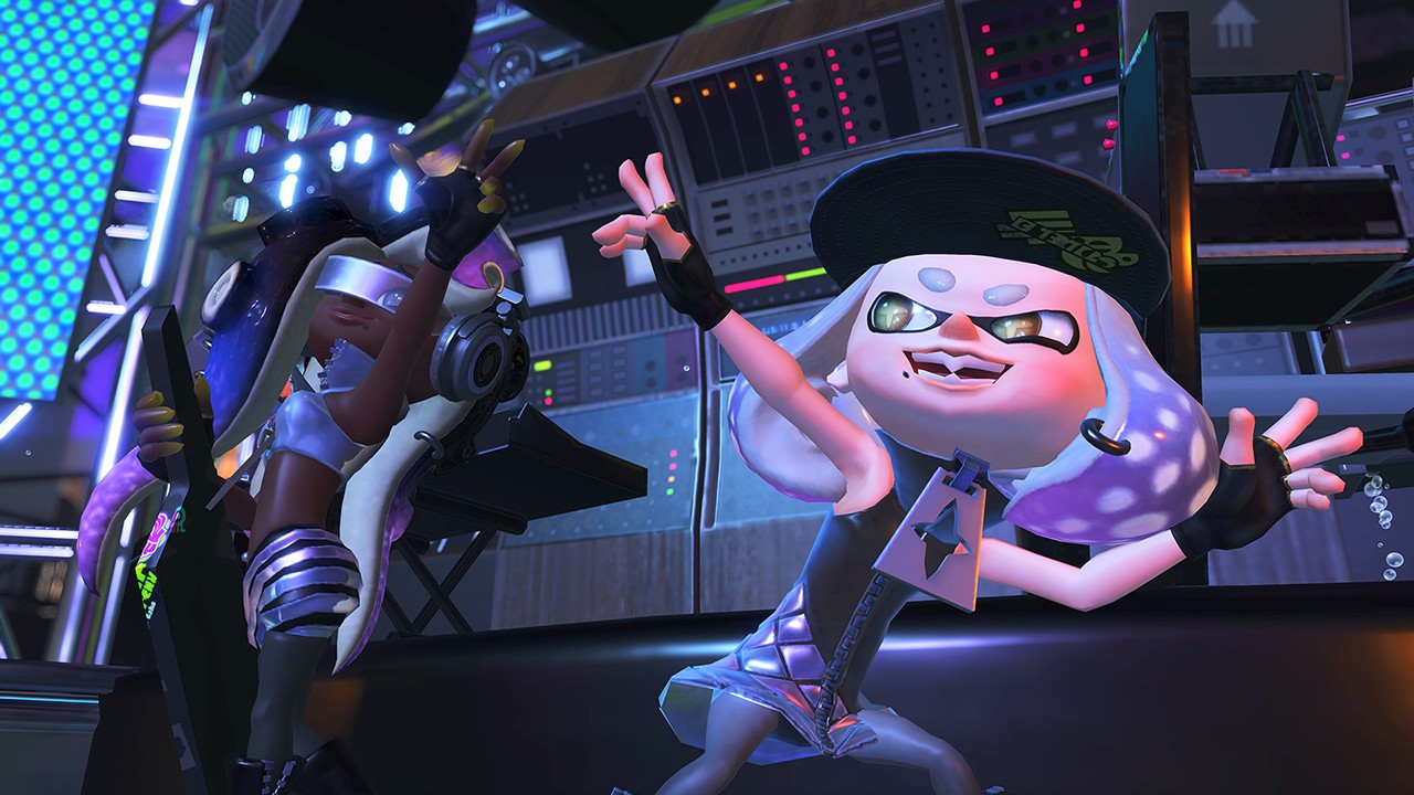 スプラトゥーン　グッズ　Tシャツ　缶バッジ　クリアファイル　ぬいぐるみ　フェス 楽天市場】缶バッジ&トートバッグ付！ スプラトゥーン イカロゴT